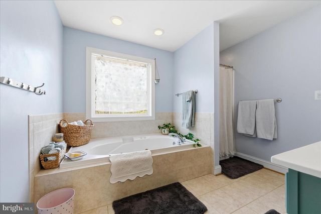 117 HERMITAGE BLVD, Berryville, VA 22611