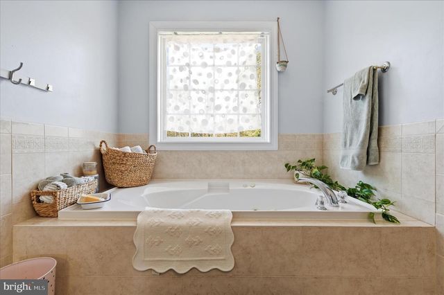 117 HERMITAGE BLVD, Berryville, VA 22611