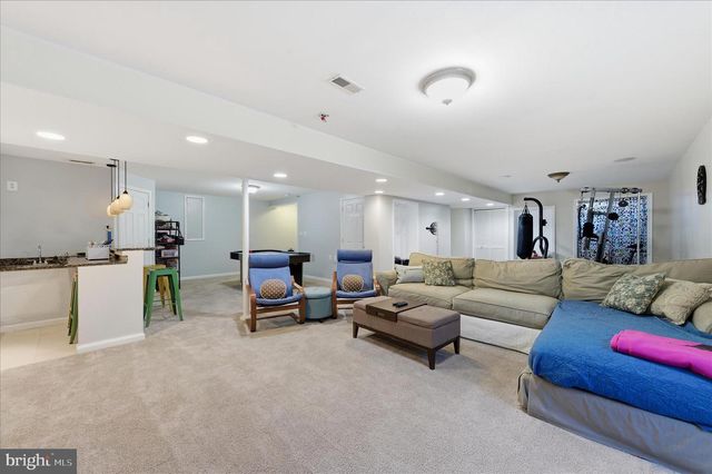 117 HERMITAGE BLVD, Berryville, VA 22611