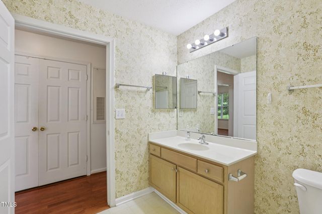 113 Sturbridge Drive 113, Clayton, NC 27520