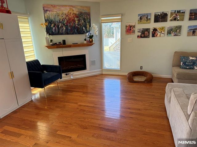 768 Dearborn Street, Teaneck, NJ 07666