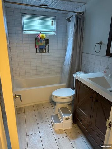 768 Dearborn Street, Teaneck, NJ 07666