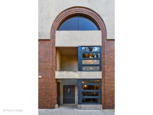 885 W Lill Avenue 3, Chicago, IL 60614