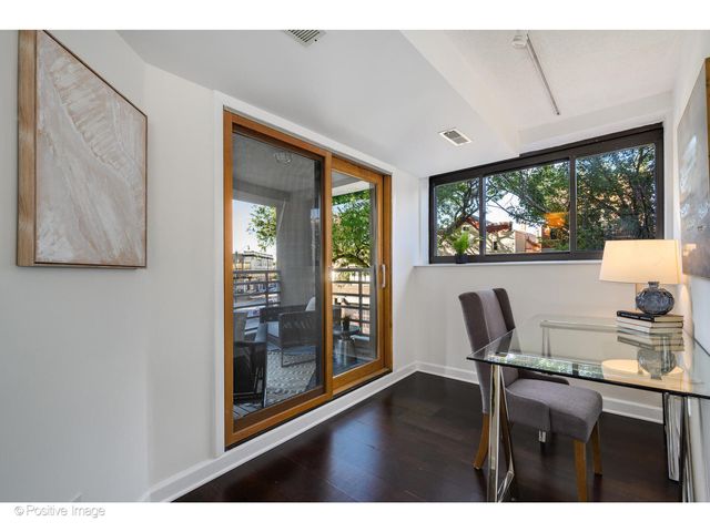 885 W Lill Avenue 3, Chicago, IL 60614