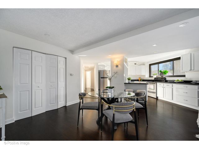 885 W Lill Avenue 3, Chicago, IL 60614