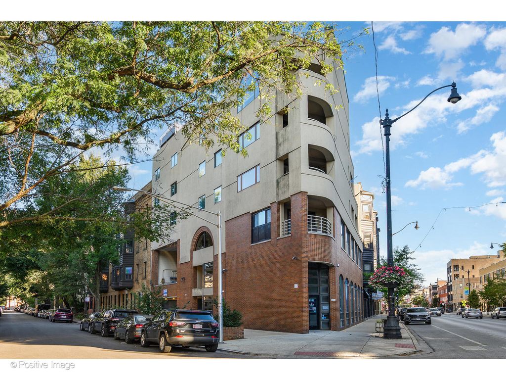 885 W Lill Avenue 3, Chicago, IL 60614