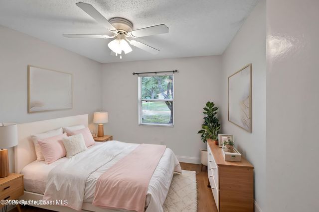 400 Calabria Avenue SE, Palm Bay, FL 32909