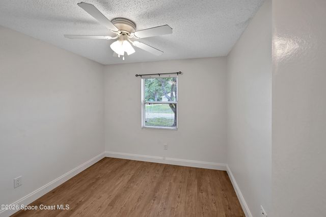 400 Calabria Avenue SE, Palm Bay, FL 32909