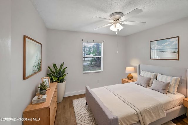 400 Calabria Avenue SE, Palm Bay, FL 32909