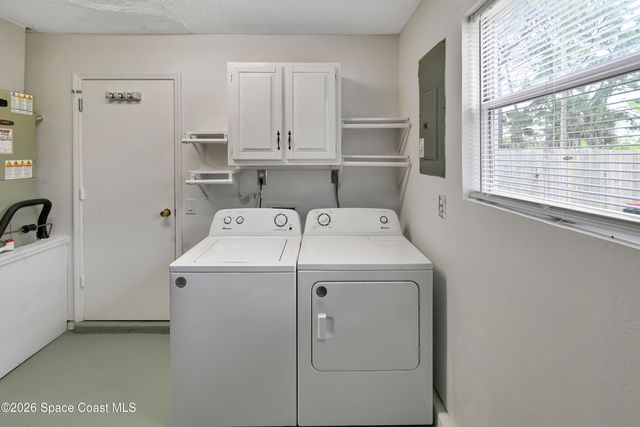 400 Calabria Avenue SE, Palm Bay, FL 32909