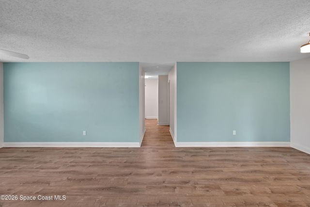 400 Calabria Avenue SE, Palm Bay, FL 32909