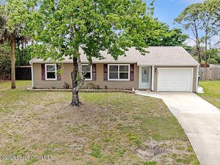 400 Calabria Avenue SE, Palm Bay, FL 32909