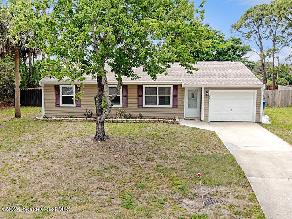 400 Calabria Avenue SE, Palm Bay, FL 32909