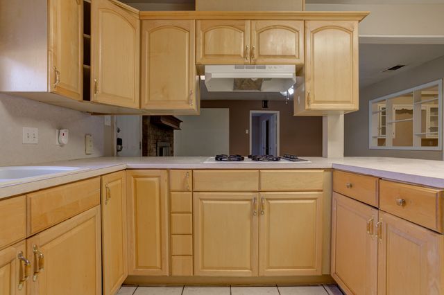 2810 42nd Street, Lubbock, TX 79413