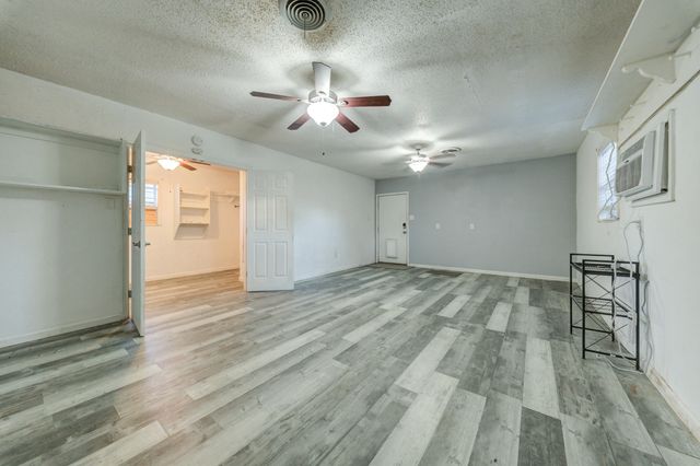 2810 42nd Street, Lubbock, TX 79413