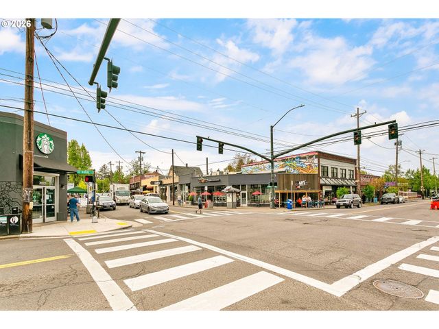 1636 Se KNAPP St, Portland, OR 97202