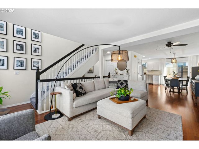 1636 Se KNAPP St, Portland, OR 97202