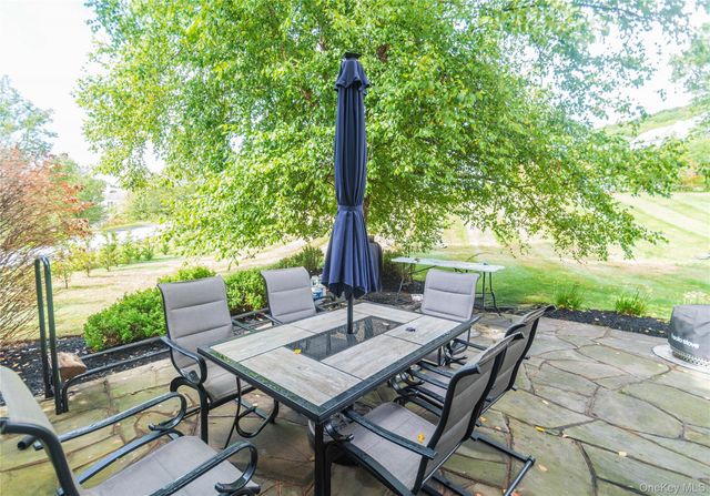 21 Castleton Drive, Highland Mills, NY 10930