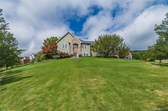 21 Castleton Drive, Highland Mills, NY 10930