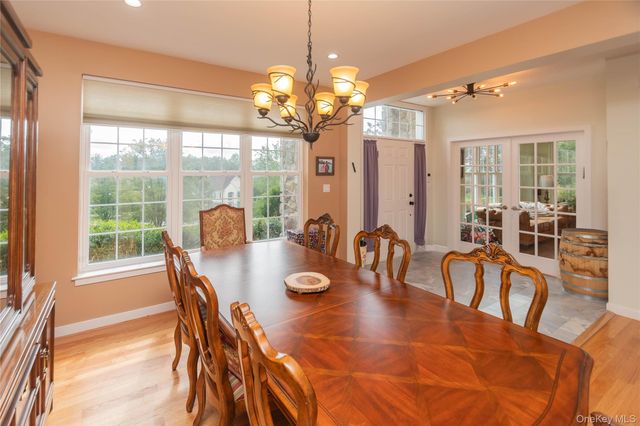 21 Castleton Drive, Highland Mills, NY 10930