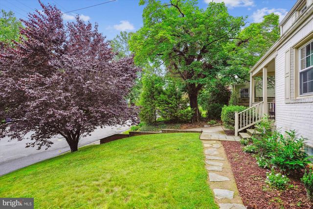 2106 ROSS RD, Silver Spring, MD 20910