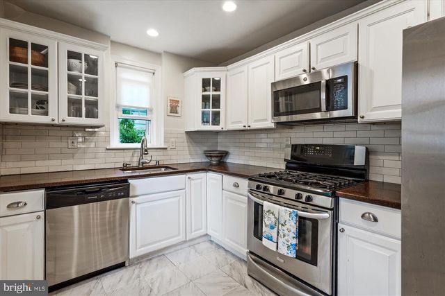 2106 ROSS RD, Silver Spring, MD 20910