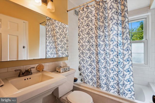 2106 ROSS RD, Silver Spring, MD 20910