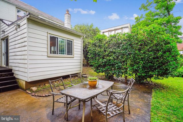 2106 ROSS RD, Silver Spring, MD 20910