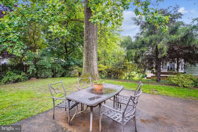 2106 ROSS RD, Silver Spring, MD 20910