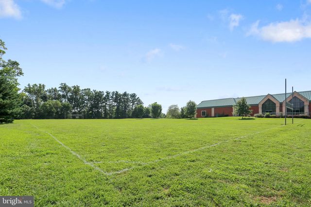 2106 ROSS RD, Silver Spring, MD 20910