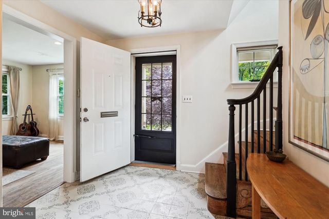 2106 ROSS RD, Silver Spring, MD 20910