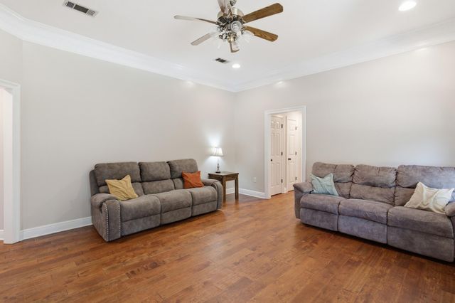 79 Fairview Dr., Petal, MS 39465