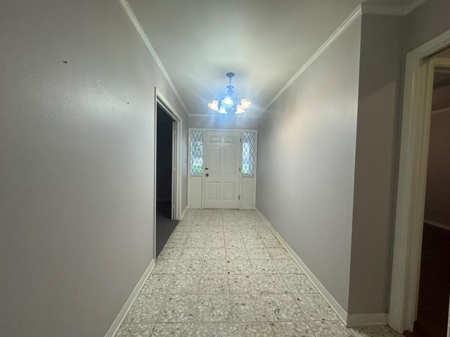 307 S Market Street, Louise, TX 77455