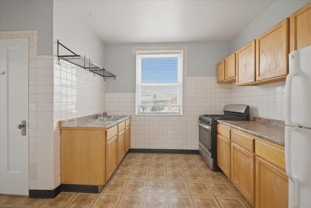 6343 N Oakley Avenue 3E, Chicago, IL 60659