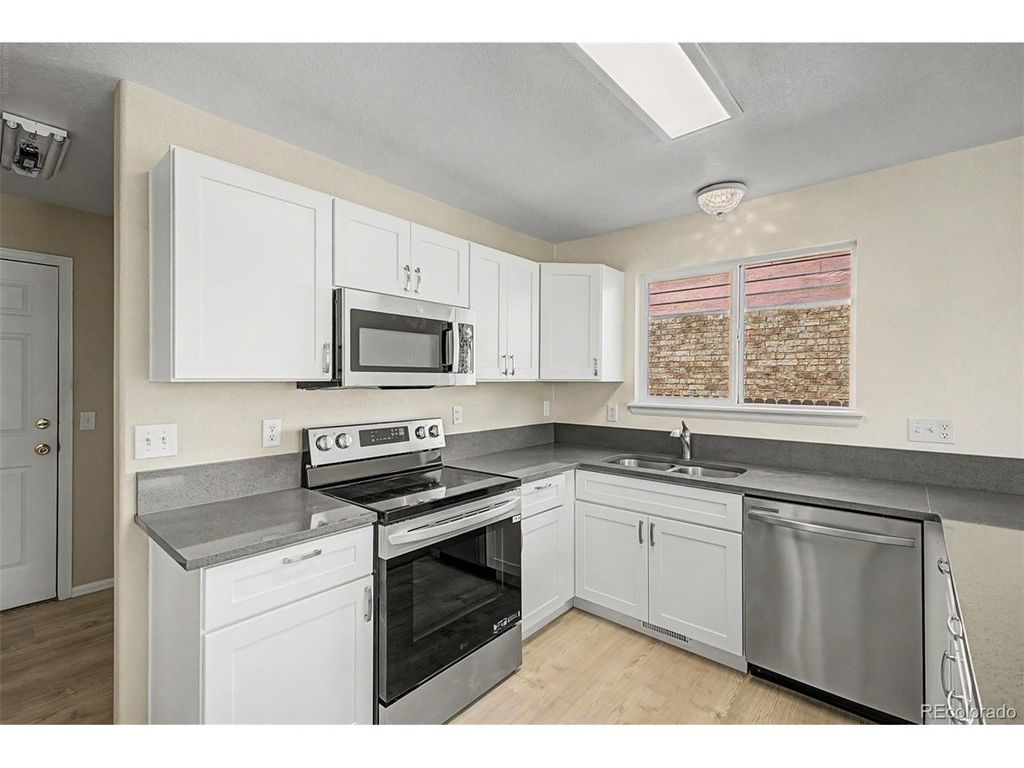 405 W 116th Ave, Northglenn, CO 80234