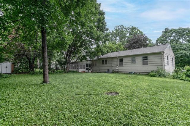 8930 Hardy Street, Overland Park, KS 66212