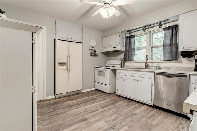 8930 Hardy Street, Overland Park, KS 66212