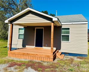 106 Springs Street, Gastonia, NC 28056