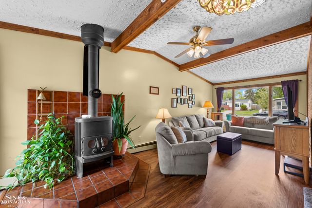 3914 Edgeland Avenue, Royal Oak, MI 48073