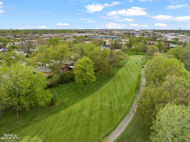 3914 Edgeland Avenue, Royal Oak, MI 48073