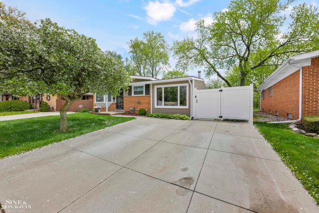 3914 Edgeland Avenue, Royal Oak, MI 48073