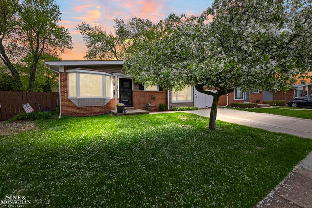 3914 Edgeland Avenue, Royal Oak, MI 48073