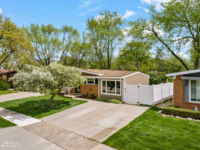 3914 Edgeland Avenue, Royal Oak, MI 48073