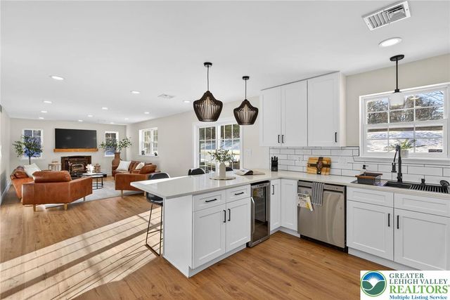 200 Brittany Drive, Penn Forest Twp, PA 18210