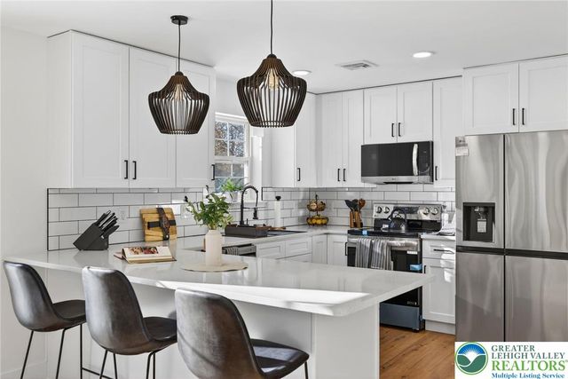 200 Brittany Drive, Penn Forest Twp, PA 18210