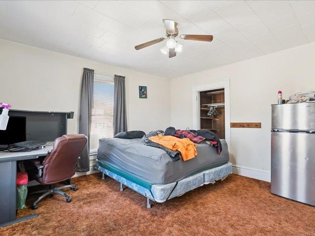 323 N Frederick Avenue, Oelwein, IA 50662