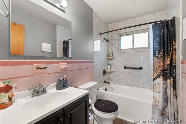 2416 Stover Drive, New Albany, IN 47150