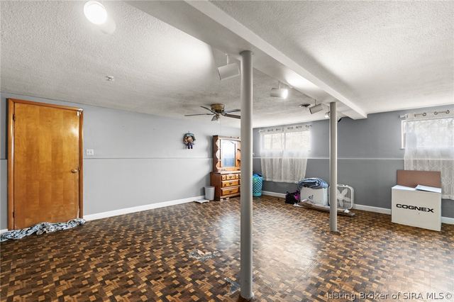 2416 Stover Drive, New Albany, IN 47150