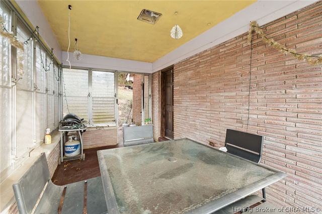 2416 Stover Drive, New Albany, IN 47150