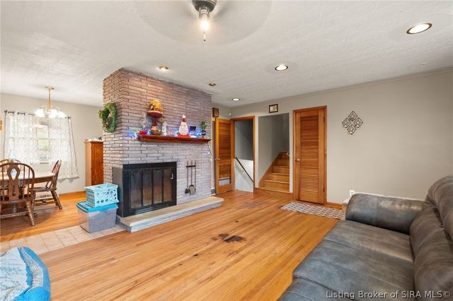2416 Stover Drive, New Albany, IN 47150